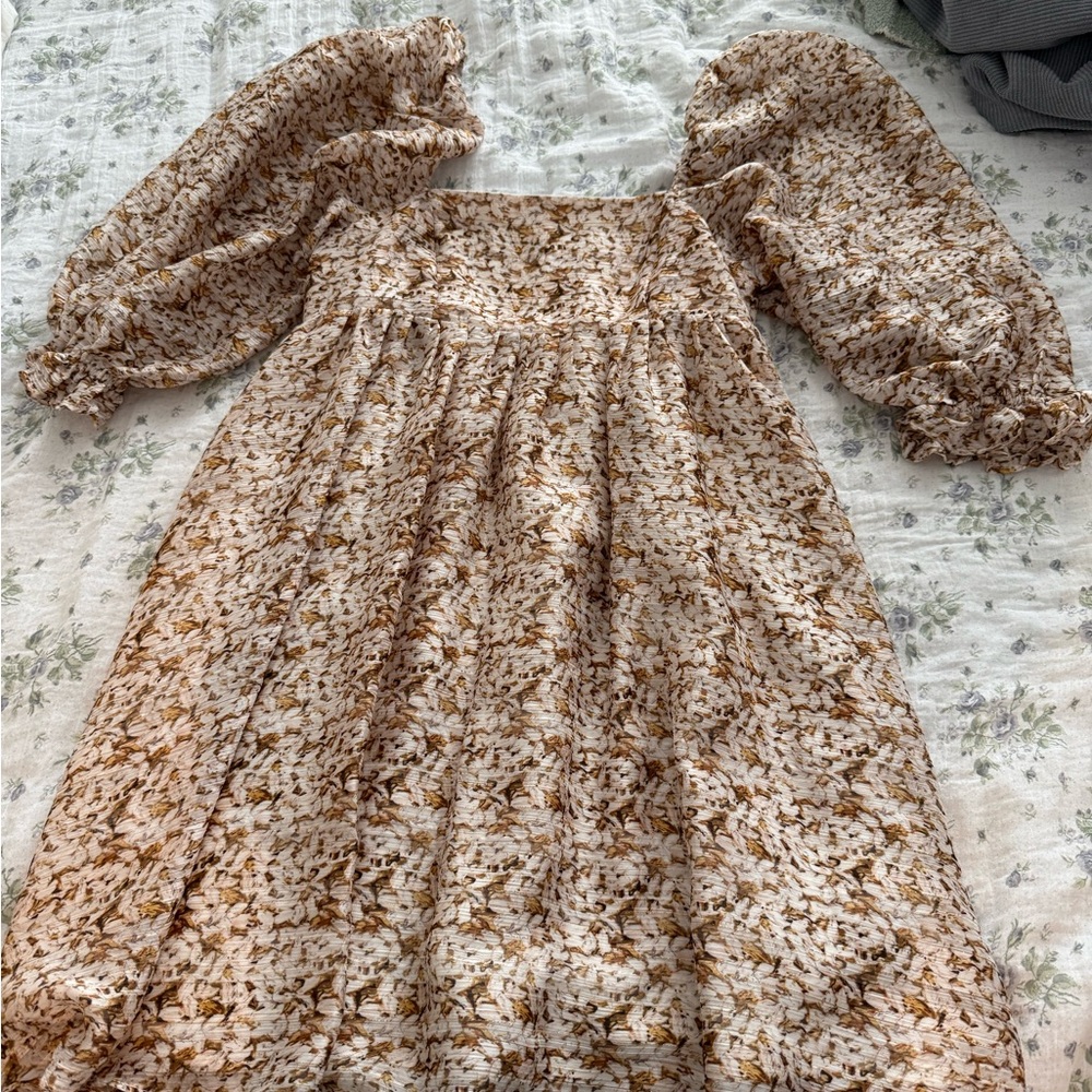 Storia Elegant Floral Babydoll Dress with Puff Sleeves